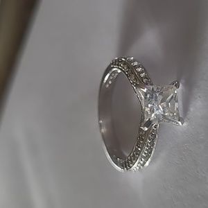 One carat cz ring,  size 6